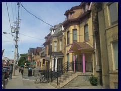 Dundas St - townhouses